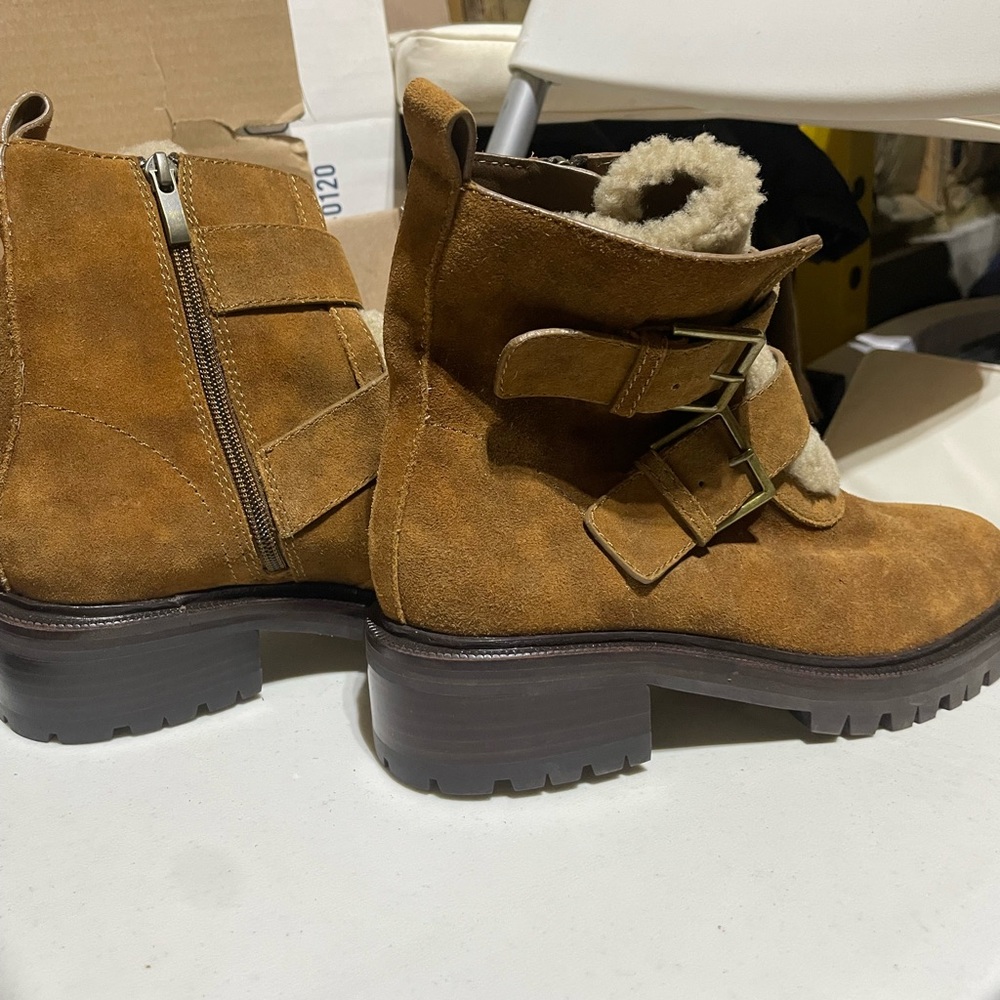 PAIGE Bridget Shearling Leather Suede Tan and Brown Ankle Boots Size 8 - Picture 3 of 4